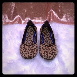Retired Leopard Rothy's